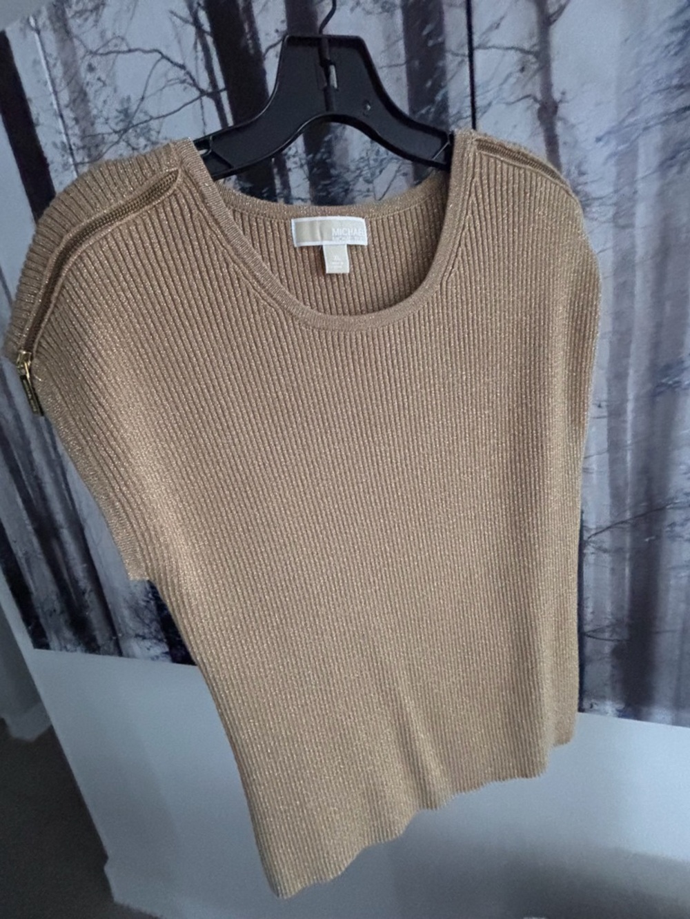 Michael Kors Metallic Tan Scoop-Neck Ribbed Top. NEW. XL